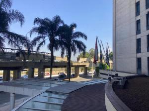 Quarto duplo em hotel pertinho do Aeroporto de Congonhas - H108