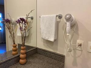 Quarto duplo em hotel pertinho do Aeroporto de Congonhas - H108