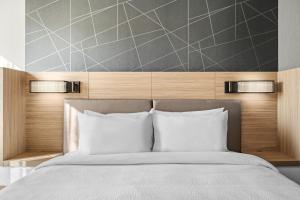 King Suite with Trundle Bed room in SpringHill Suites by Marriott Menomonee Falls