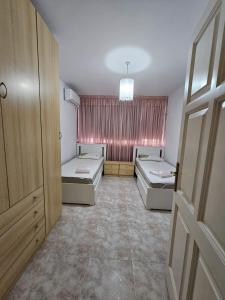 Three bedroom apartment in Qawra
