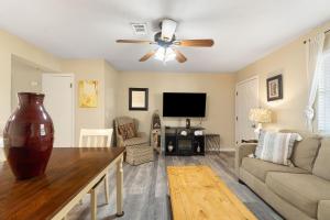 Gulf View 16 by Vacation Homes Collection