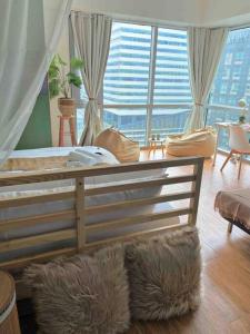 Tarzan in the City! in Avant BGC parking with fee