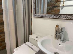 Tarzan in the City! in Avant BGC parking with fee