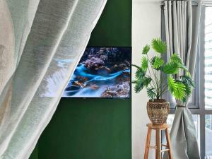 Tarzan in the City! in Avant BGC parking with fee