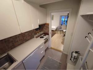 Lantgård nära stad, fiske o golf