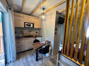 Complexes hoteliers Camping La Pinede : photos des chambres