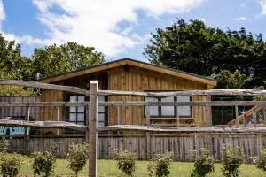 Poachers Perch At Tapnell Farm - Brook