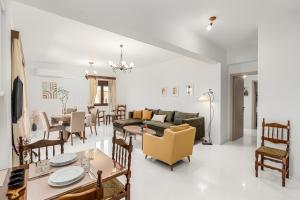 Sunset bliss home in Atsipopoulo Village