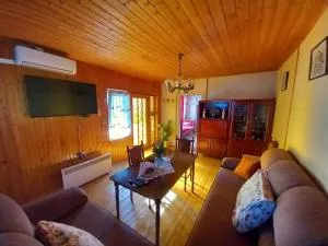 Etno House Mira - Donja Seoca