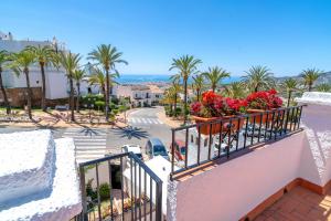 Hibiscos Seaview Terrace by Casasol