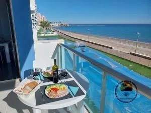 LMHA12, Marazul, Modern 2 bedroom 2 bathroom apartment with sea views in La Manga - Murcia