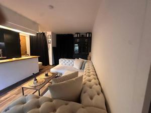 Jardin des plantes parking securise terrasse et ascenseur