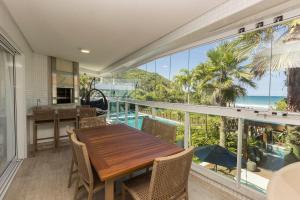 Varandas do Atlântico 102-A – Apartamento de Alto Padrão com Vista para o Mar em Bombas.