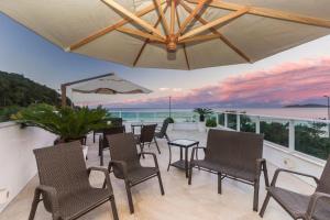 Varandas do Atlântico 102-A – Apartamento de Alto Padrão com Vista para o Mar em Bombas.