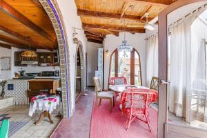 Rosarito Beach Home in Las Gaviotas with Ocean Views