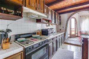 Rosarito Beach Home in Las Gaviotas with Ocean Views