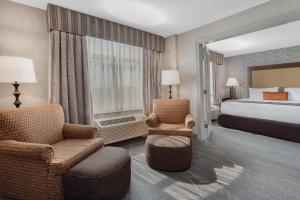 One-Bedroom King Suite - Non-Smoking room in Wingate by Wyndham Tinley Park