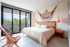 Amazing and central new condo 2 bedroom La Veleta