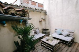 Maisons de vacances Charming Village House in the Heart of Isle-sur-la-Sorgue : Maison de Vacances