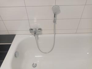 Work and Stay Sundern-Allendorf Modernisierte Unterkunft mit 5 Betten plus Schlafcouch mit Balkon