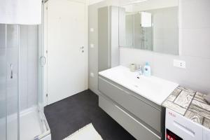 Lux Apartment Aviano Centro AC Parking