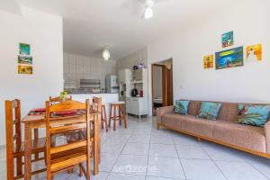 Apartamento com Piscina e Churrasqueira PDL005