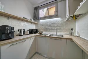 City CENTRAL Apartment Romantic Lakefront Balcony - MALCESINE - Porto Vecchio 11