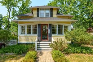 Large Home in Downtown Saugatuck & Pet Friendly - Ubytování bez kategorie ve městě Saugatuck