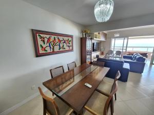 Alto padrão frente ao mar 4 suites WI FI