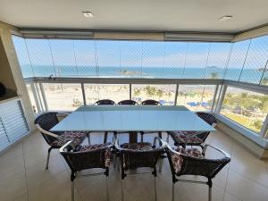 Alto padrão frente ao mar 4 suites WI FI