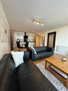 Cardiff City Center - FREE On-Site Parking