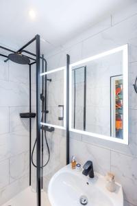 Hotels Best Western Metz Centre Gare : Chambre Lit Queen-Size Supérieure - Non-Fumeurs