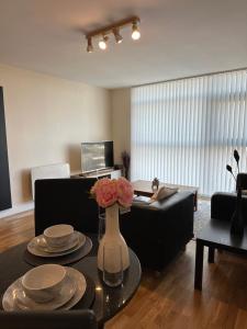 Cardiff City Center - FREE On-Site Parking