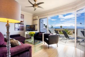 OCEAN PANORAMA - 3 AC bedrooms, private garage, pool, 2 bathrooms, tv channels