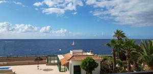 Ocean View Apartment Tenerife & Parking WiFi