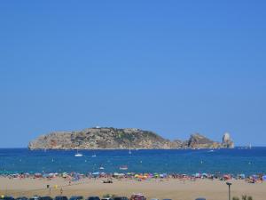 Apartamento en Primera Línea Playa con Piscina y Vista al Mar - LEstartit, Centro - ES-323-71