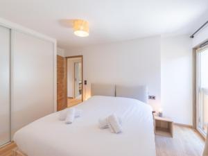 Appartement Neuf, Sud, Près des Pistes avec WIFI - FR-1-645-72