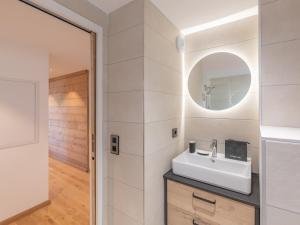 Appartement Neuf, Sud, Près des Pistes avec WIFI - FR-1-645-72