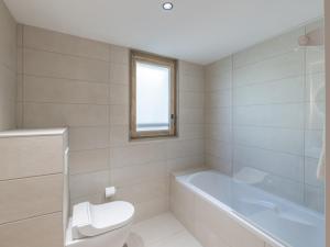 Appartement Neuf, Sud, Près des Pistes avec WIFI - FR-1-645-72