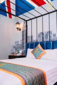 Silk Hotel near Tan Son Nhat Airport