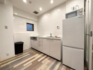 EG12 Elizabeth Garden