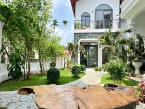 Lala Boutique Villas - Vân Lung