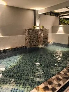 Habib Hazimi Pool House - Kampong Bukit Datok