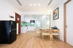 Bustling stay in the center of JapanTown7elevenpub