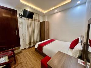 Phòng giường đôi có phòng tắm riêng (Double Room with Private Bathroom)