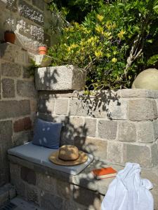 Olea Apartments in a Historic 17th Century Palace Perast