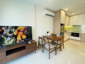 Full House 1 - Long Bình