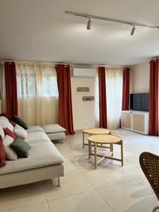 La provence avec piscine privative en campagne
