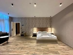 Emerald Hotel