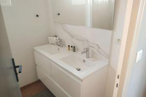 Maisons de vacances Evasion cotiere a deux pas des plages : photos des chambres